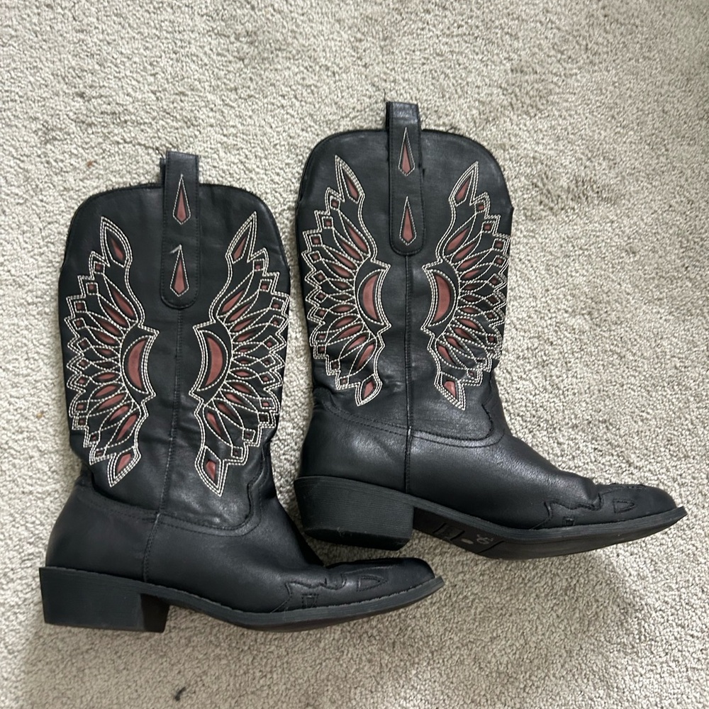 Black and Red Heeled Boots with Wing Design